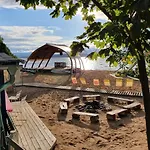 Relax Lipno 1 U Plaze Windy Point Vakantiehuis Černá v Pošumaví