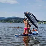 Relax Lipno 1 U Pláže Windy Point Prázdninový dům Černá v Pošumaví